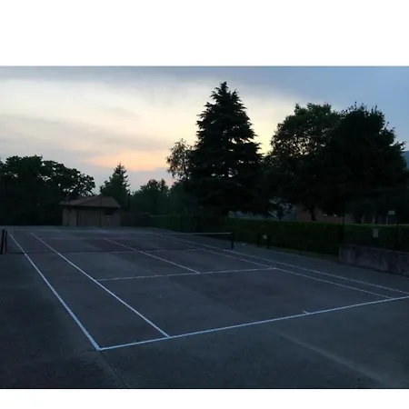Pool & Tennis